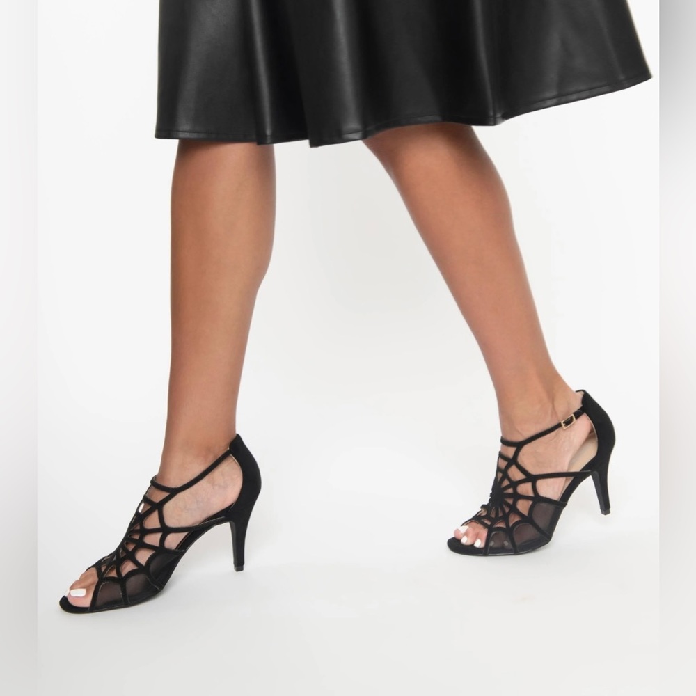 Unique Vintage Halloween Black Spider Web Charlotte Heels, Size 9, NEW!